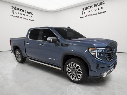 Used 2024 GMC Sierra 1500 Denali Ultimate AWD/4WD image 7