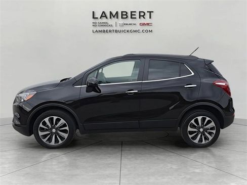 Used 2022 Buick Encore Preferred w/ Safety Package image 2