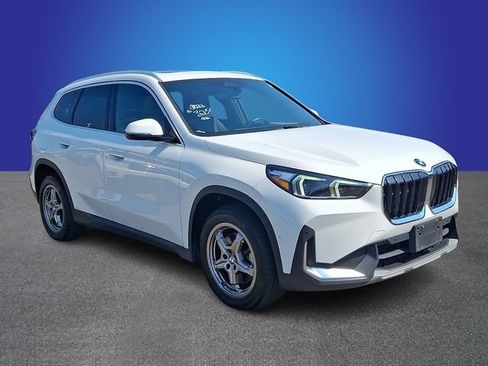 Used 2023 BMW X1 xDrive28i AWD/4WD image 3