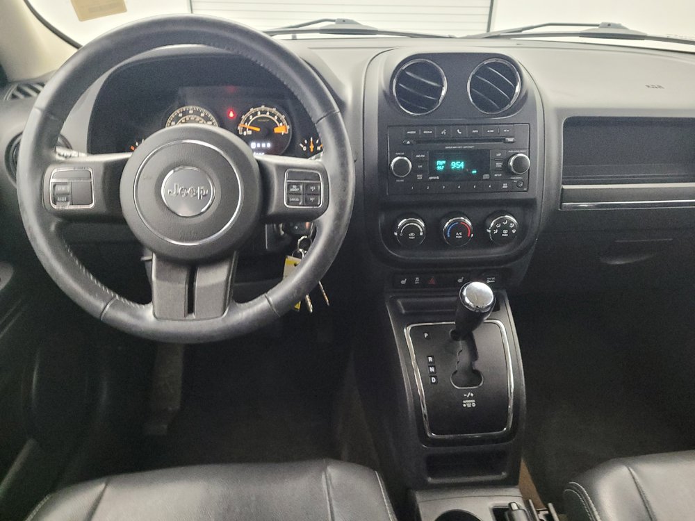 Used 2014 Jeep Patriot High Altitude FWD image 22