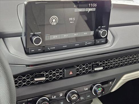 New 2025 Honda Accord SE image 12