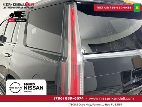 Used 2018 Cadillac Escalade Luxury image 30