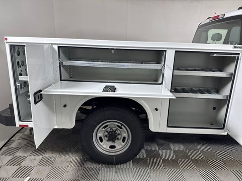 New 2026 Ford F250 XL w/ XL Chrome Package RWD image 27
