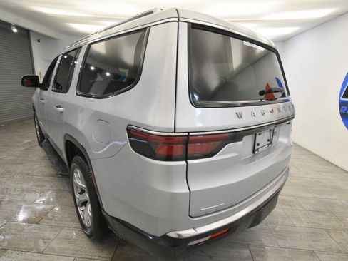 Used 2022 Jeep Wagoneer Series II image 3