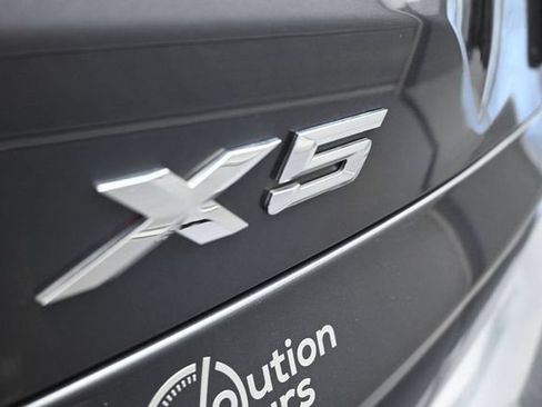 Used 2021 BMW X5 xDrive40i AWD/4WD image 32