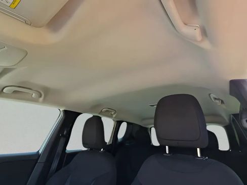 Used 2017 Jeep Renegade Sport w/ Power & Air Group FWD image 27
