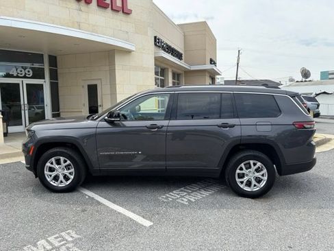 Used 2023 Jeep Grand Cherokee L Limited w/ Luxury Tech Group II AWD/4WD image 4