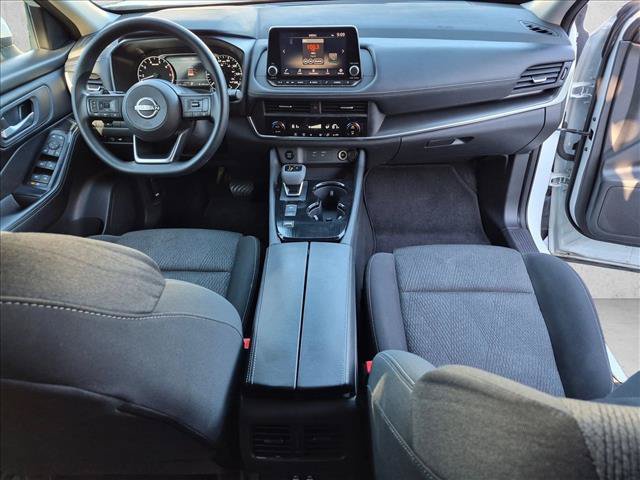 Used 2024 Nissan Rogue SV FWD image 16