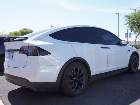 Used 2025 Tesla Model X AWD/4WD image 3