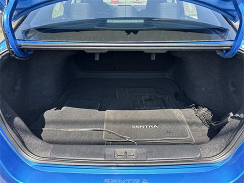 Used 2022 Nissan Sentra SR w/ Electronics Package image 8