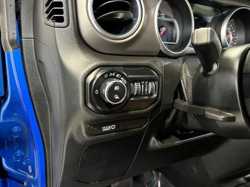 Certified 2020 Jeep Gladiator Rubicon image 29