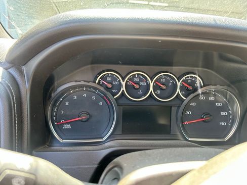 Used 2021 Chevrolet Silverado 2500 LT w/ Convenience Package image 21