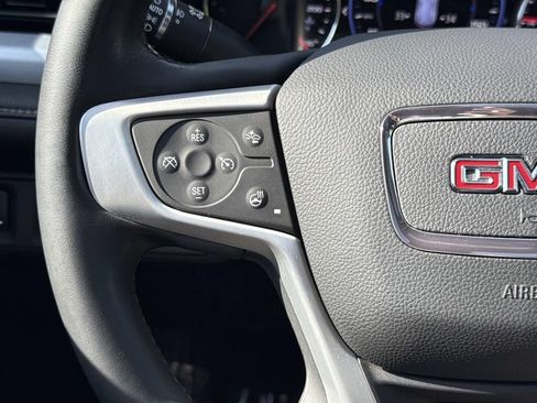 Used 2023 GMC Acadia SLT w/ Elevation Edition AWD/4WD image 10