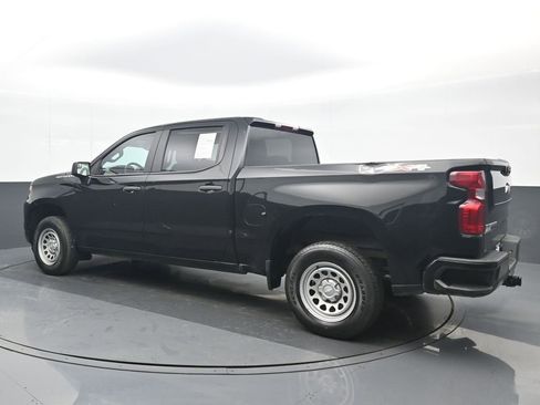 Used 2022 Chevrolet Silverado 1500 W/T w/ WT Convenience Package AWD/4WD image 4