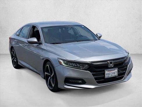 Used 2020 Honda Accord Sport image 3