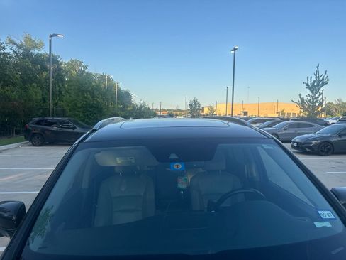 Used 2016 Honda Pilot Touring image 4