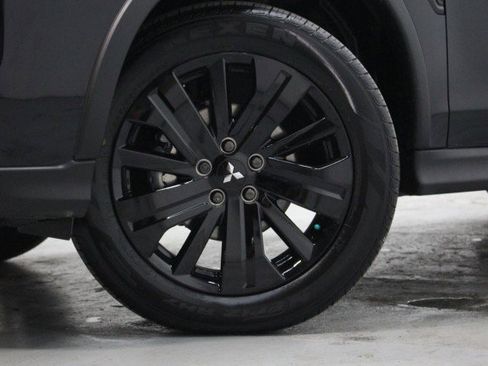 New 2026 Mitsubishi Outlander Sport LE image 3