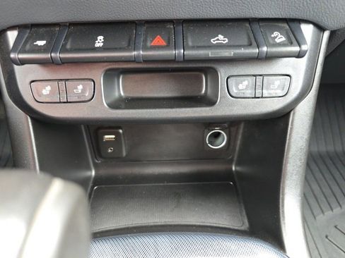 Used 2018 Chevrolet Colorado Z71 image 15