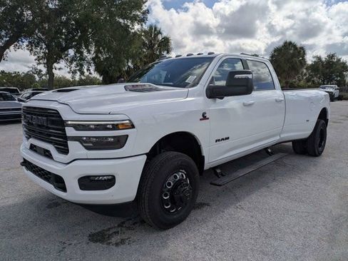 New 2026 RAM 3500 Laramie AWD/4WD image 7