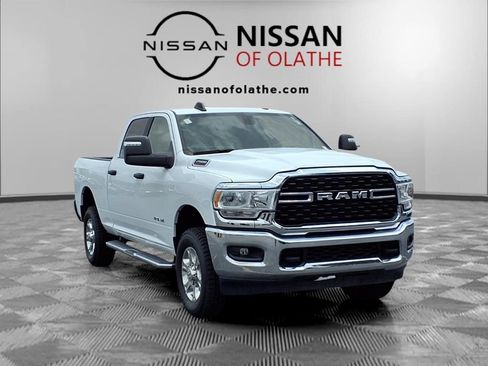 Used 2024 RAM 2500 Big Horn AWD/4WD image 30
