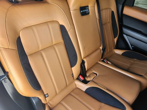 Used 2018 Land Rover Range Rover Sport Supercharged image 24