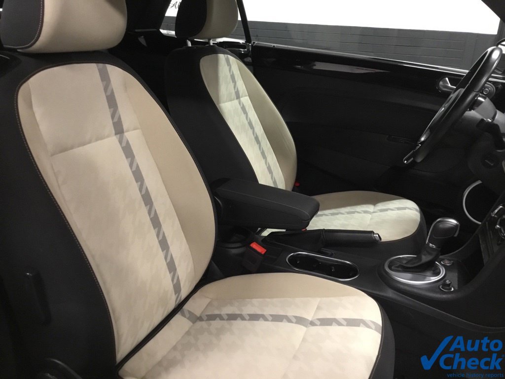 Used 2018 Volkswagen Beetle 2.0T Coast FWD image 35