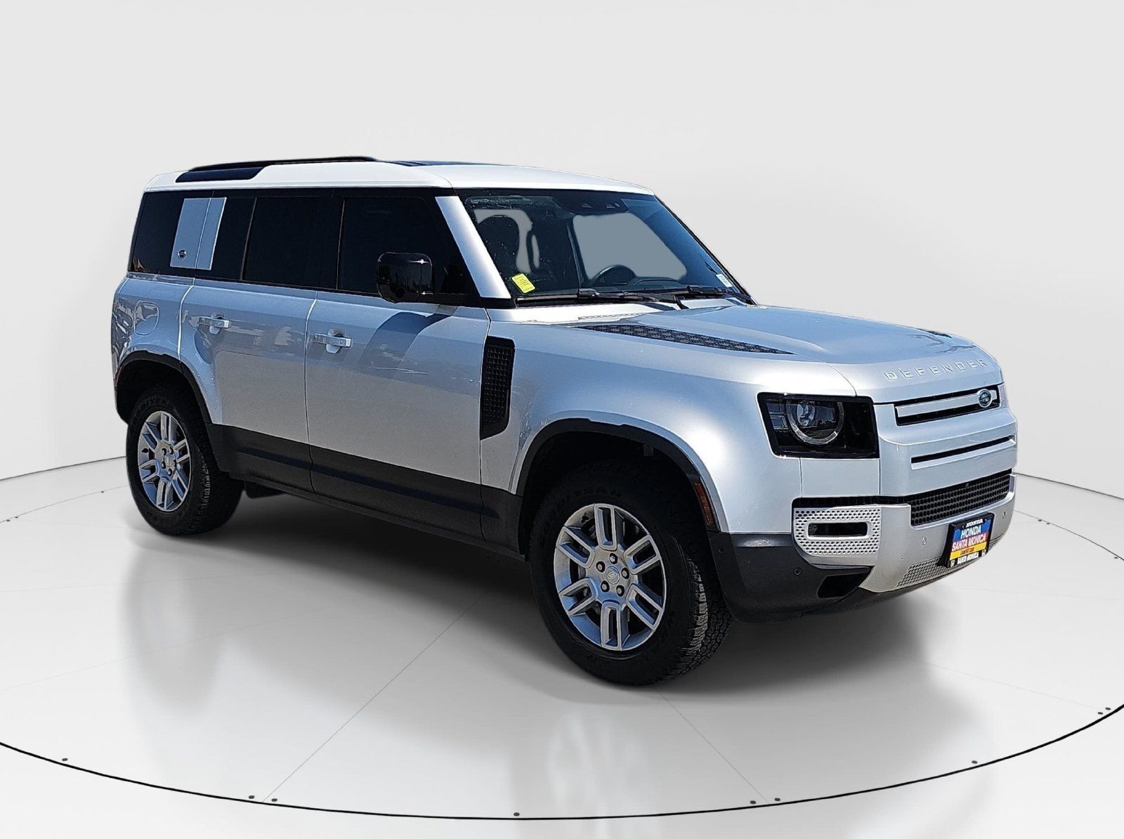 Used 2024 Land Rover Defender 110 S AWD/4WD image 3