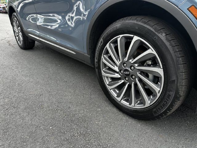 Certified 2023 Lincoln Corsair Reserve w/ Equipment Group 201A AWD/4WD image 11