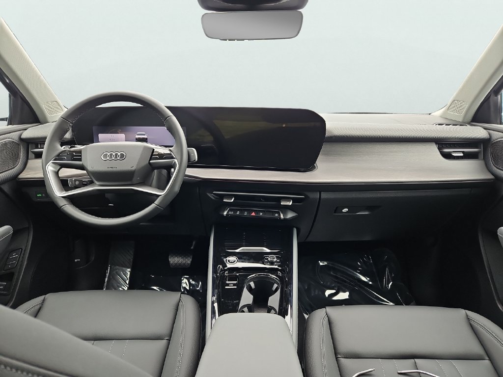 New 2026 Audi Q3 quattro 2.0T AWD/4WD image 5