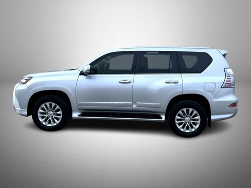 Used 2016 Lexus GX 460 image 8