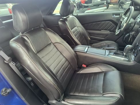 Used 2013 Ford Mustang Premium image 20