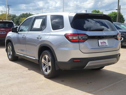 Used 2024 Honda Pilot EX-L image 7