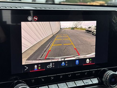 New 2026 GMC Canyon Denali image 16