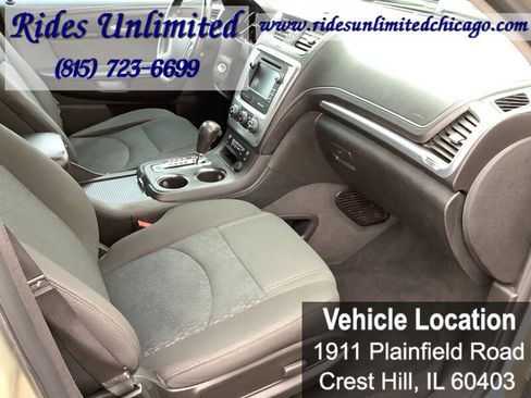 Used 2013 GMC Acadia SLE image 23