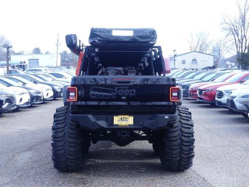 Used 2020 Jeep Gladiator Sport w/ Quick Order Package 24S image 5