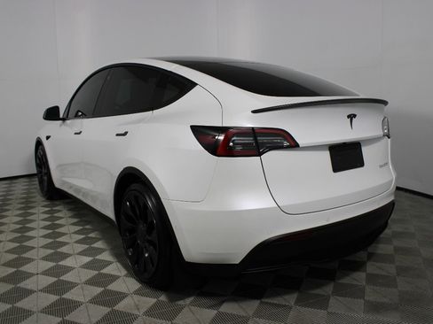 Used 2022 Tesla Model Y Performance AWD/4WD image 28