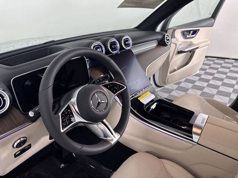 New 2026 Mercedes-Benz GLC 300 4MATIC image 21