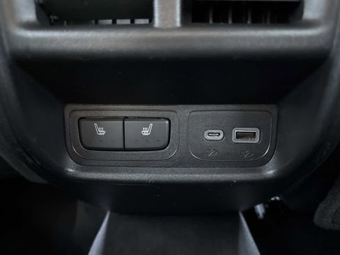 Used 2022 Cadillac XT4 Premium Luxury w/ Enhanced Visibility Package image 18