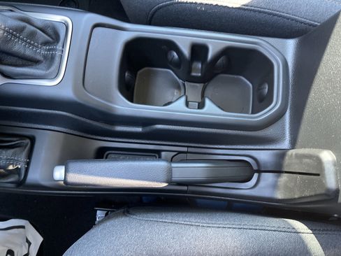 New 2025 Jeep Gladiator Sport image 28