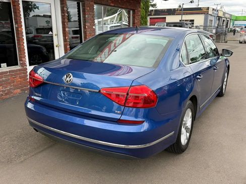 Used 2016 Volkswagen Passat 1.8T S FWD image 3