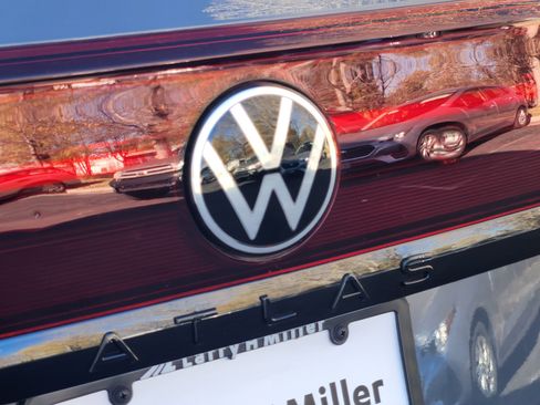 New 2026 Volkswagen Atlas Cross Sport SEL R-Line image 23