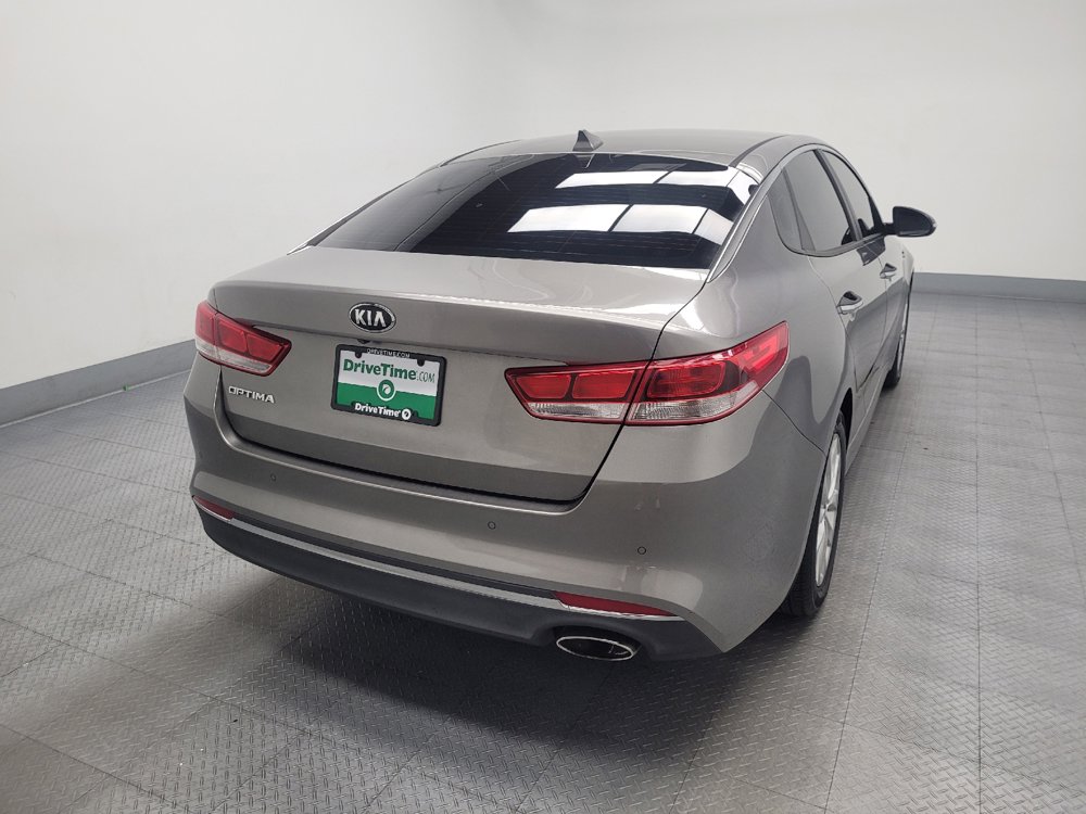 Used 2018 Kia Optima LX w/ Convenience Package FWD image 7