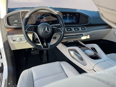 Certified 2025 Mercedes-Benz GLE 350 4MATIC image 10