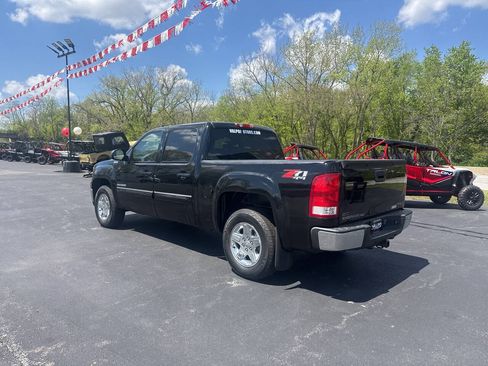 Used 2010 GMC Sierra 1500 SLT w/ All-Terrain Package AWD/4WD image 7