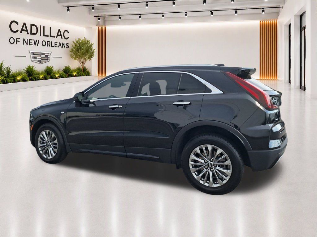 Used 2024 Cadillac XT4 Premium Luxury AWD/4WD image 5