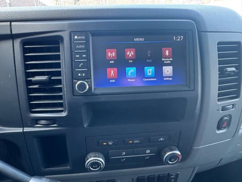 Used 2020 Nissan NV 2500 S image 12