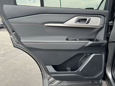 New 2026 Ford Explorer Active AWD/4WD image 16