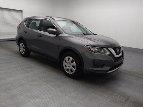 Used 2018 Nissan Rogue S FWD image 11