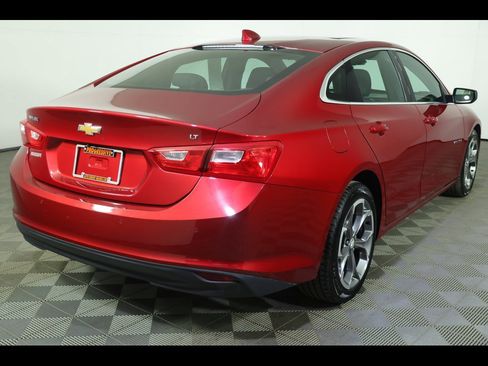 Used 2024 Chevrolet Malibu LT image 10
