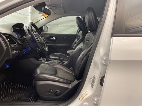 Certified 2021 Jeep Cherokee Trailhawk w/ Comfort/Convenience Group image 20